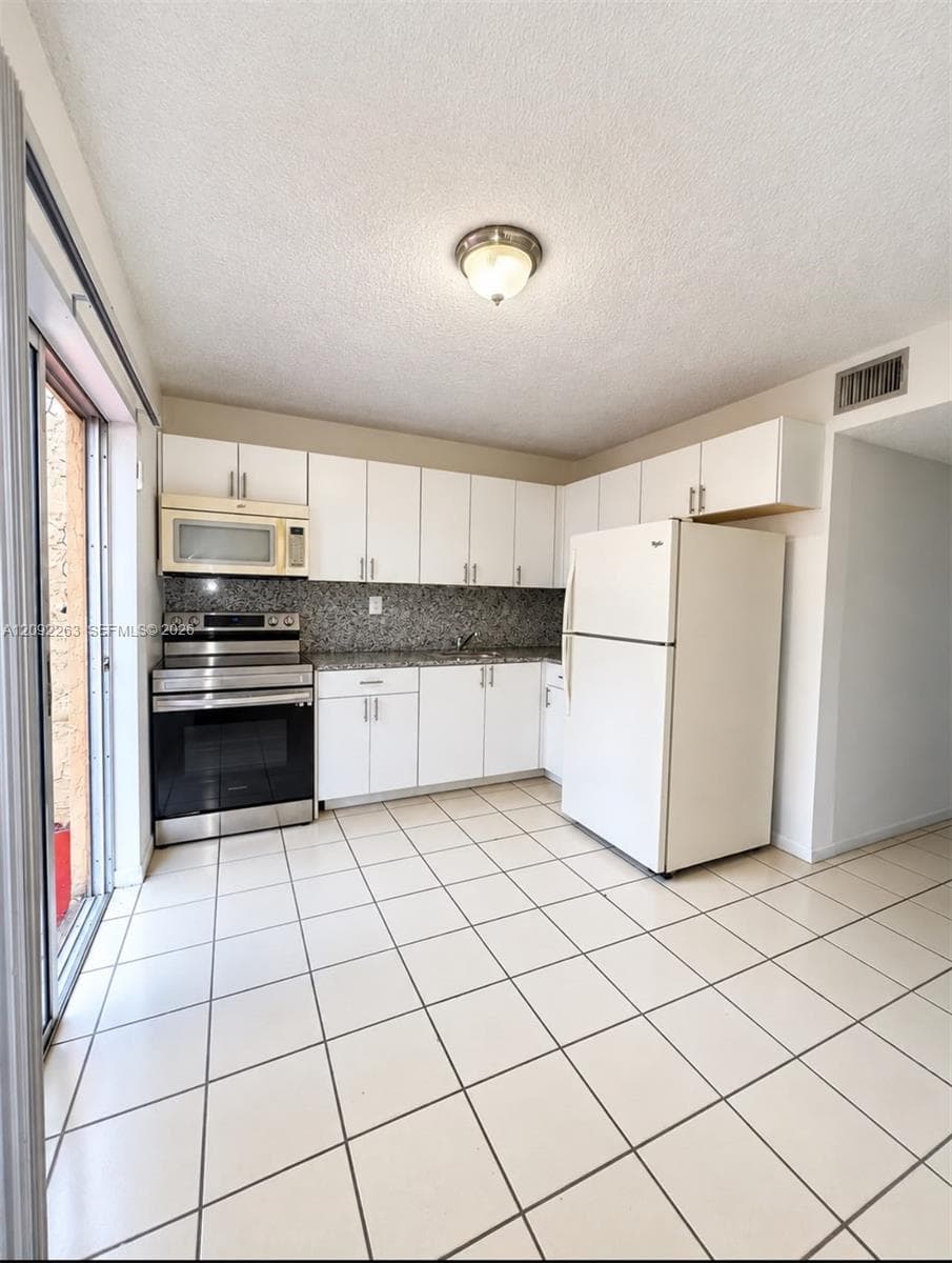 MIRA VILLAS CONDO · #329 in Miami - Photo 2
