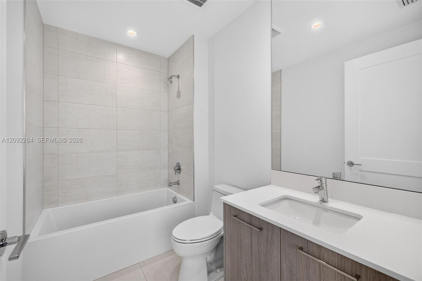 Selene Oceanfront Residences · #1905 in Fort Lauderdale - Photo 16