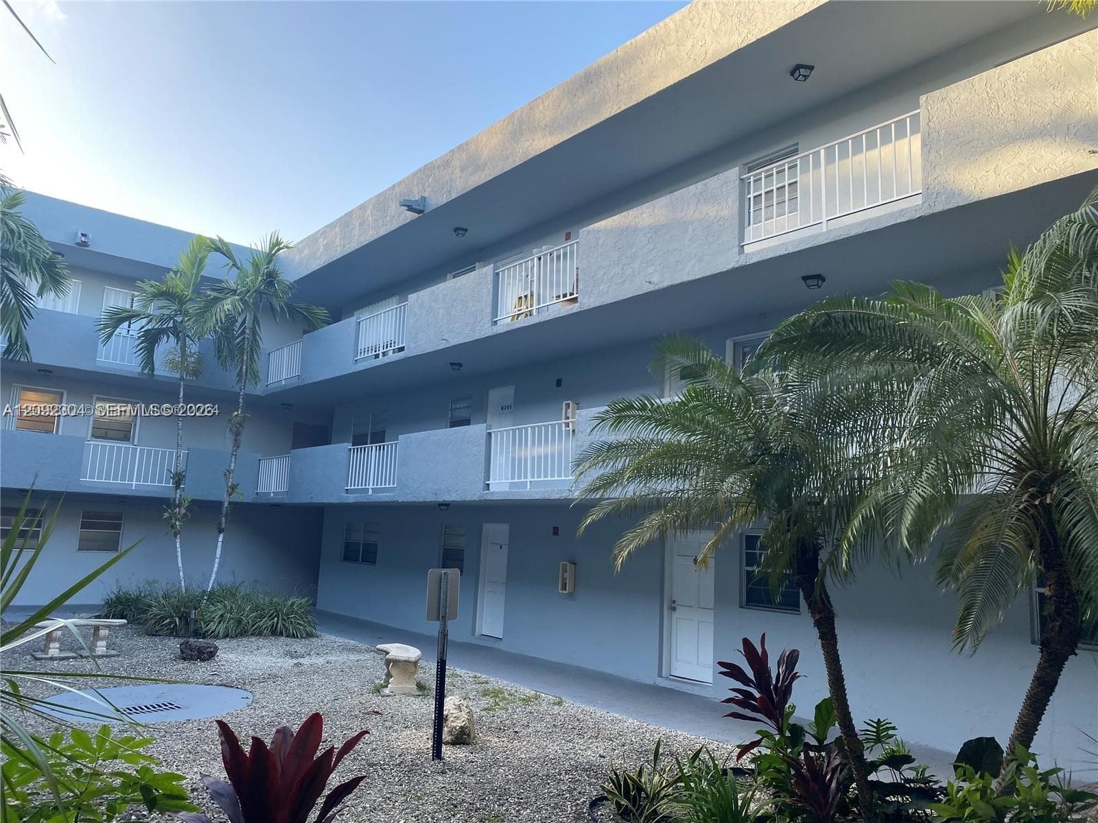 LOS SUENOS CONDO · #M301 in Hialeah - Photo 2