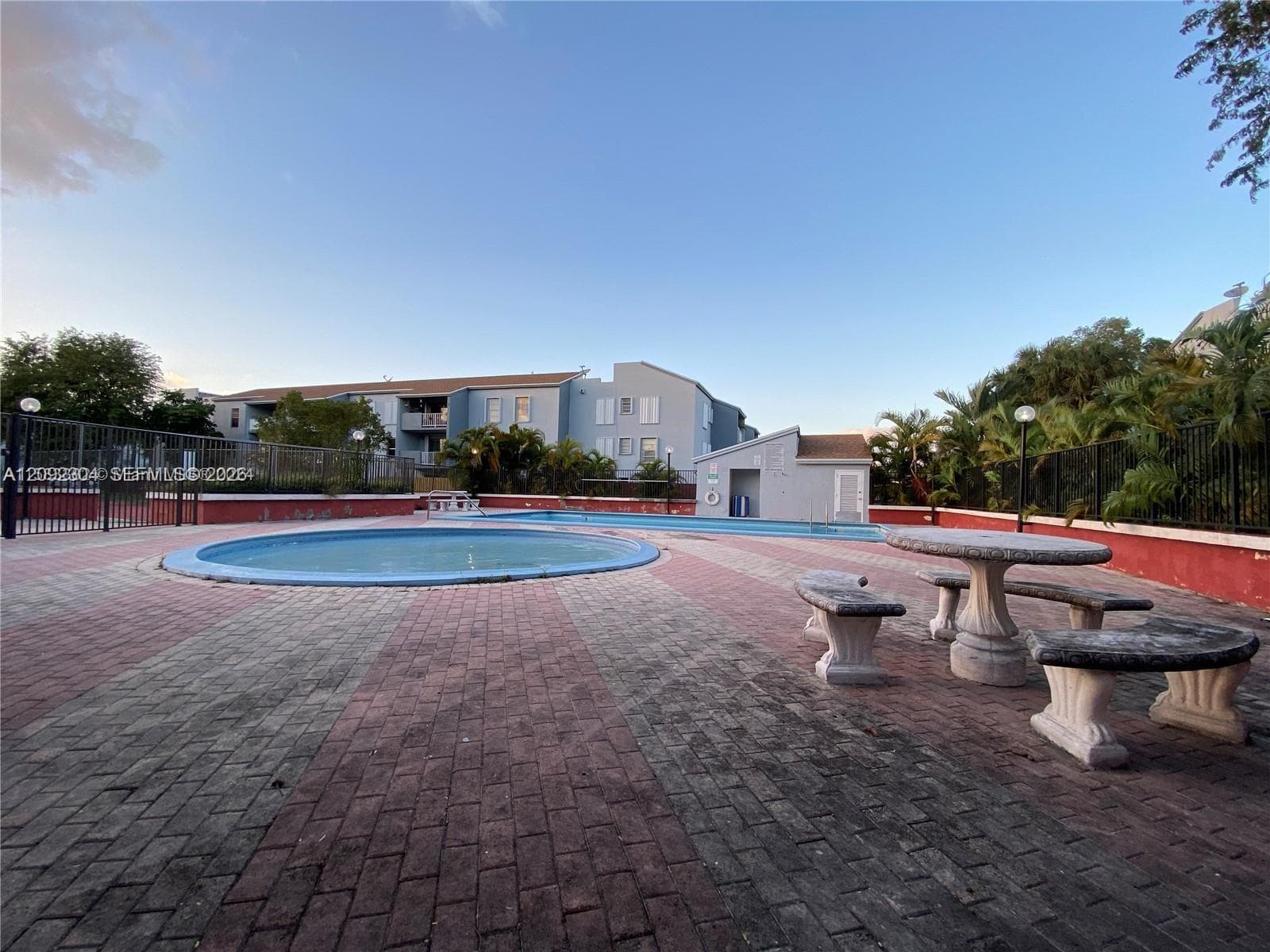 LOS SUENOS CONDO · #M301 in Hialeah - Photo 28