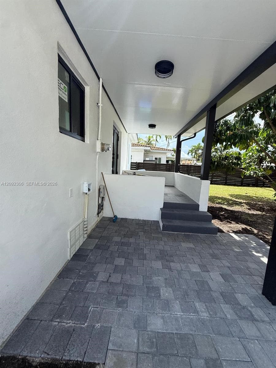 2350 SW 22nd Ave photo 39