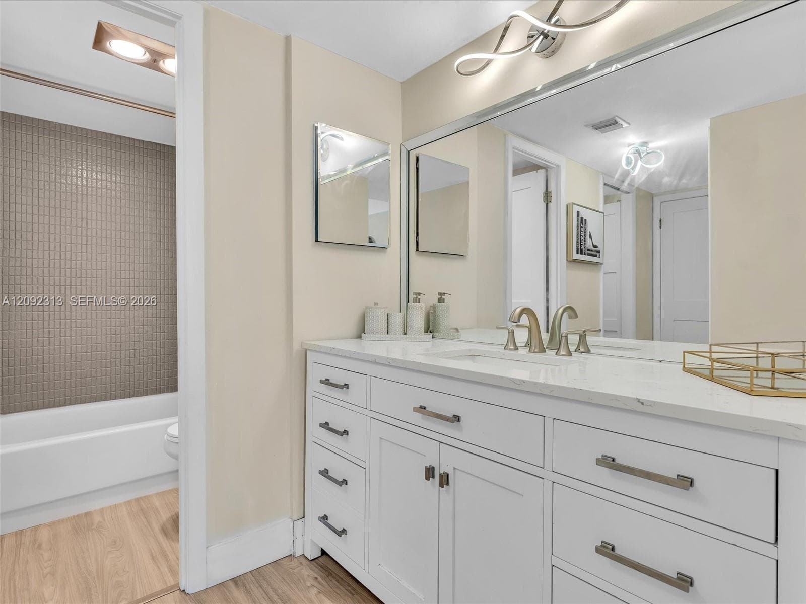 CORONADO · #622 in Aventura - Photo 26