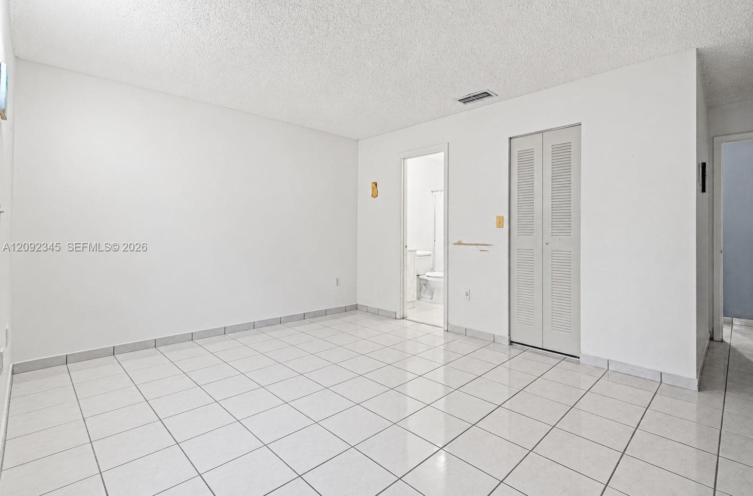 Visualizing the empty room