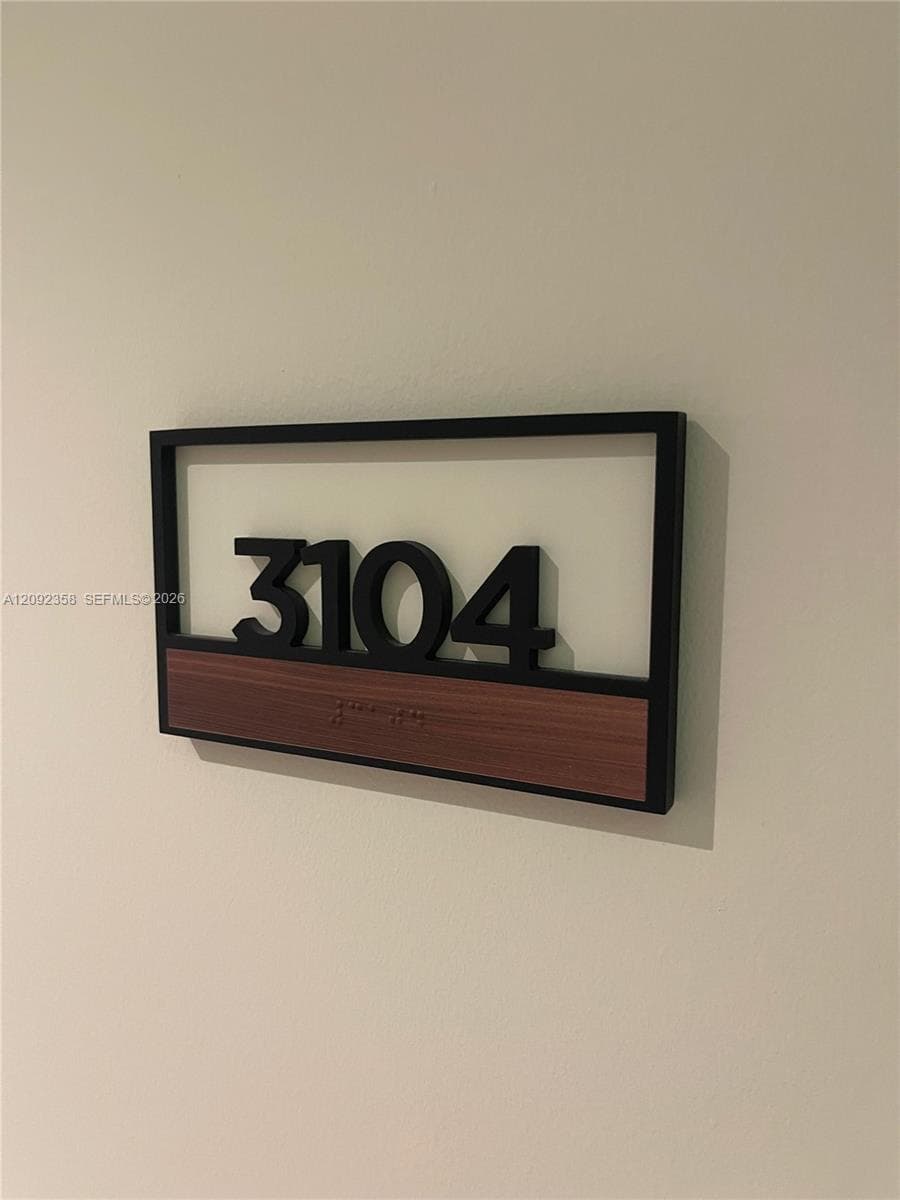 District 225 · #3104 in Miami - Photo 2