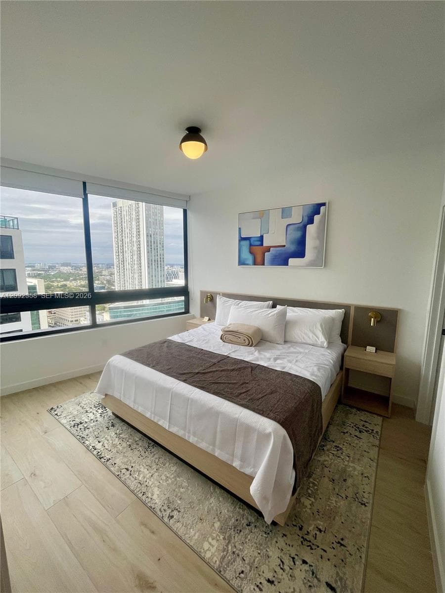 District 225 · #3104 in Miami - Photo 10