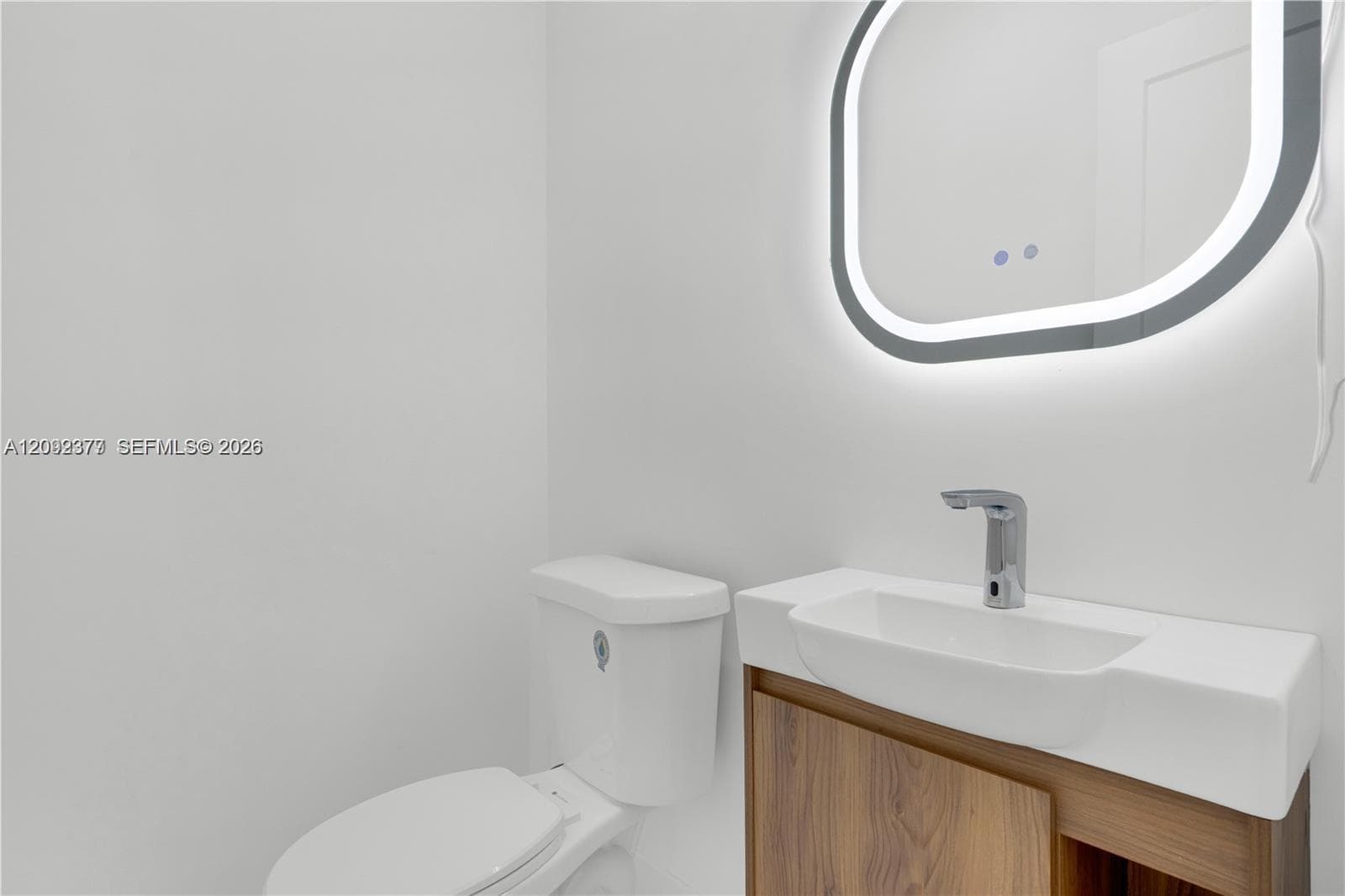 HALF BATHROOM #4