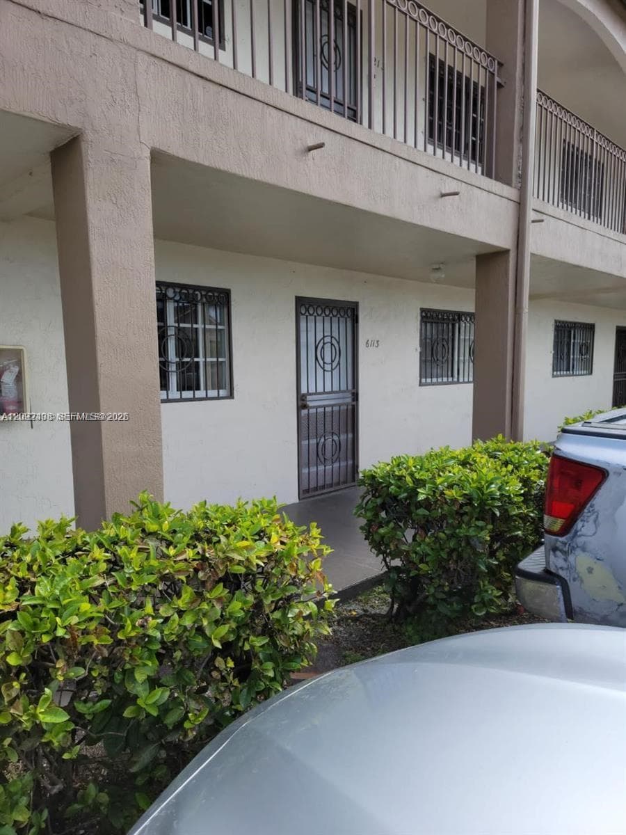 GRAND VISTA CONDO UNIT · #6113 in Hialeah Gardens - Photo 2