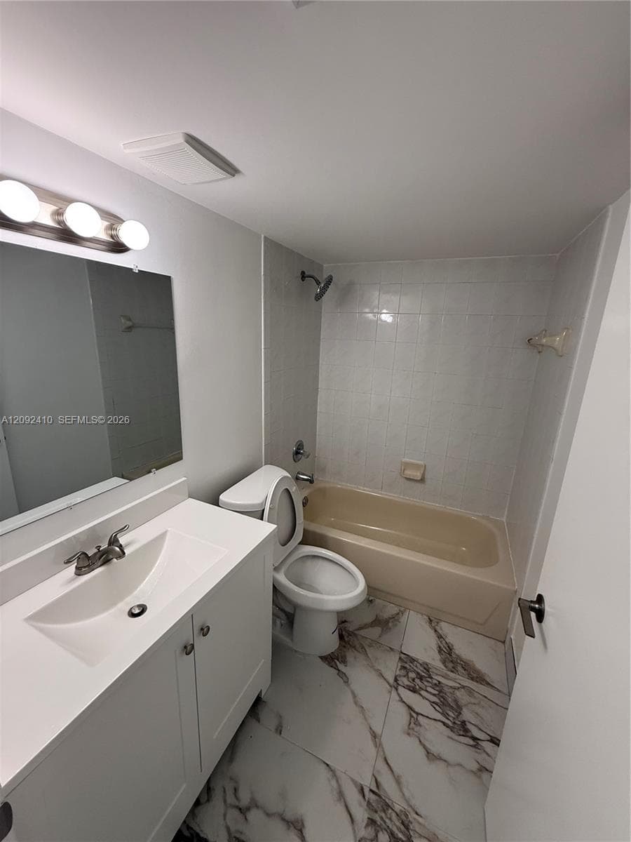 CHATEAUBLEAU VILLAS MIDWA · #524 in Miami - Photo 14