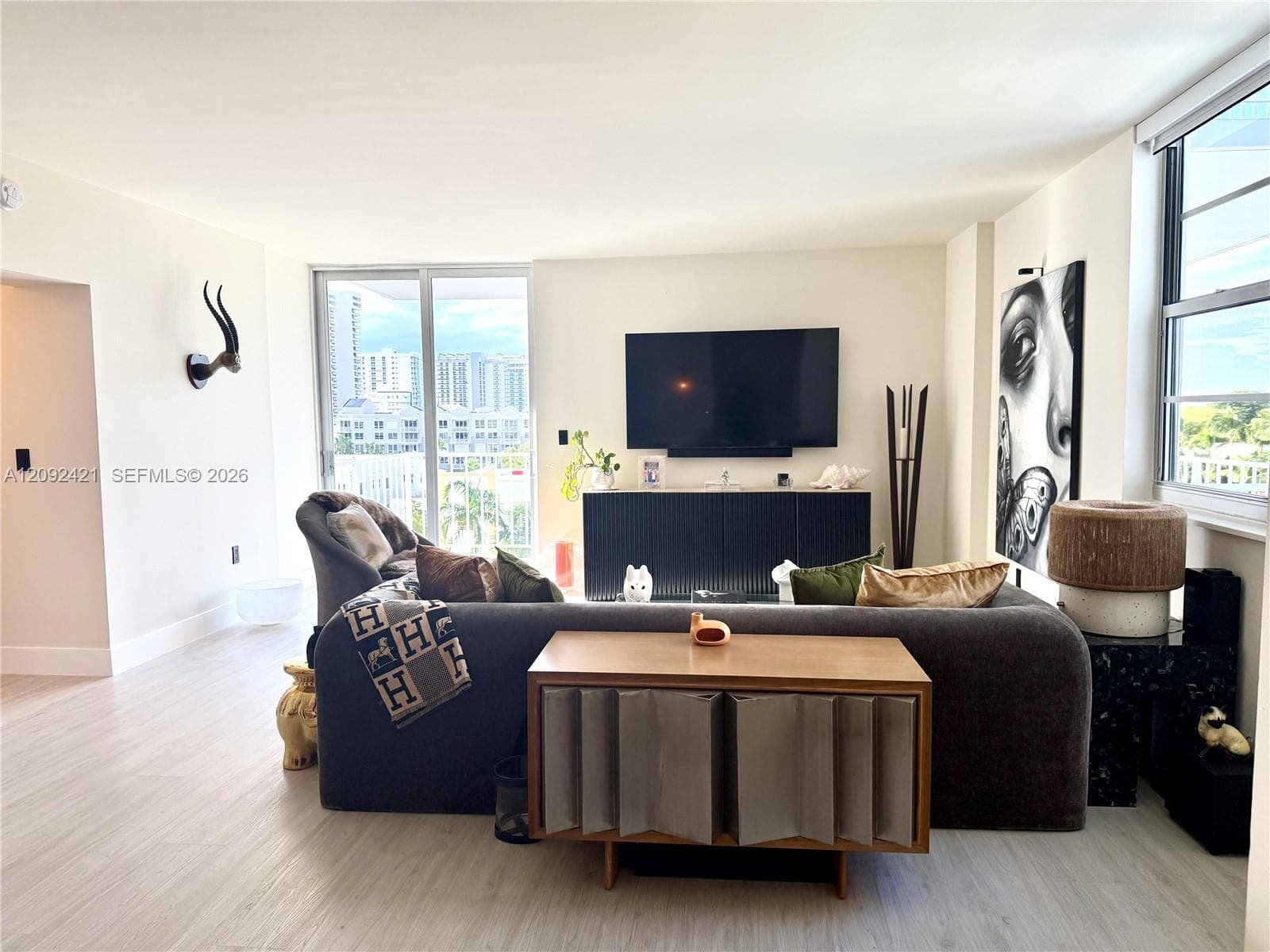 CLEARVIEW TOWERS CONDO · #603 in Miami Beach - Photo 3
