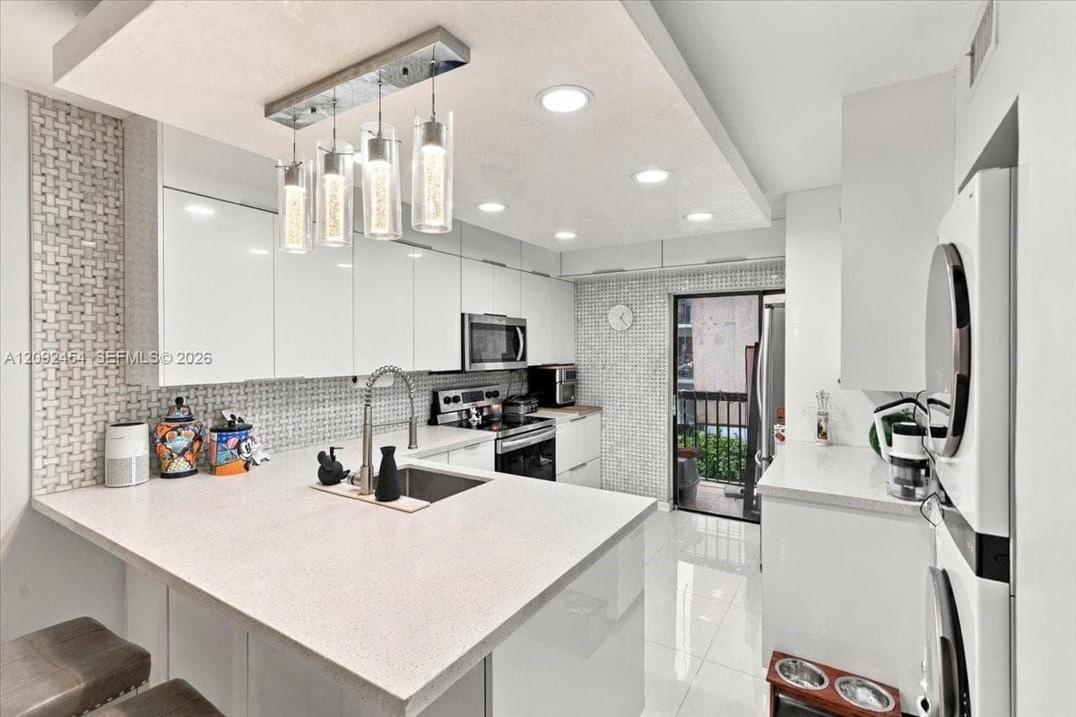 ALAMEDA TOWER 2 · #202 in Hialeah - Photo 12