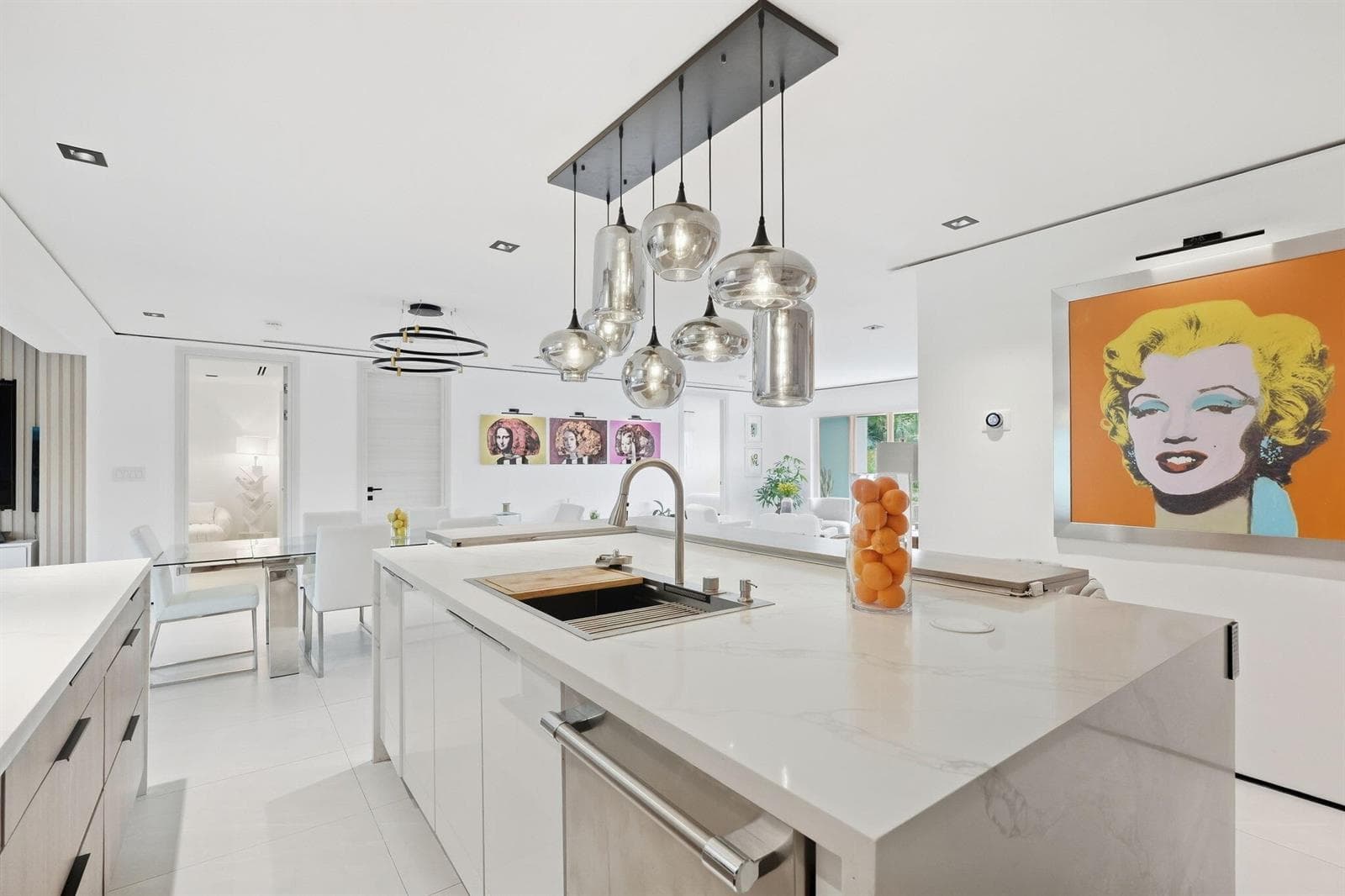 25-web-or-mls-2537_SE_10th_Court_09797