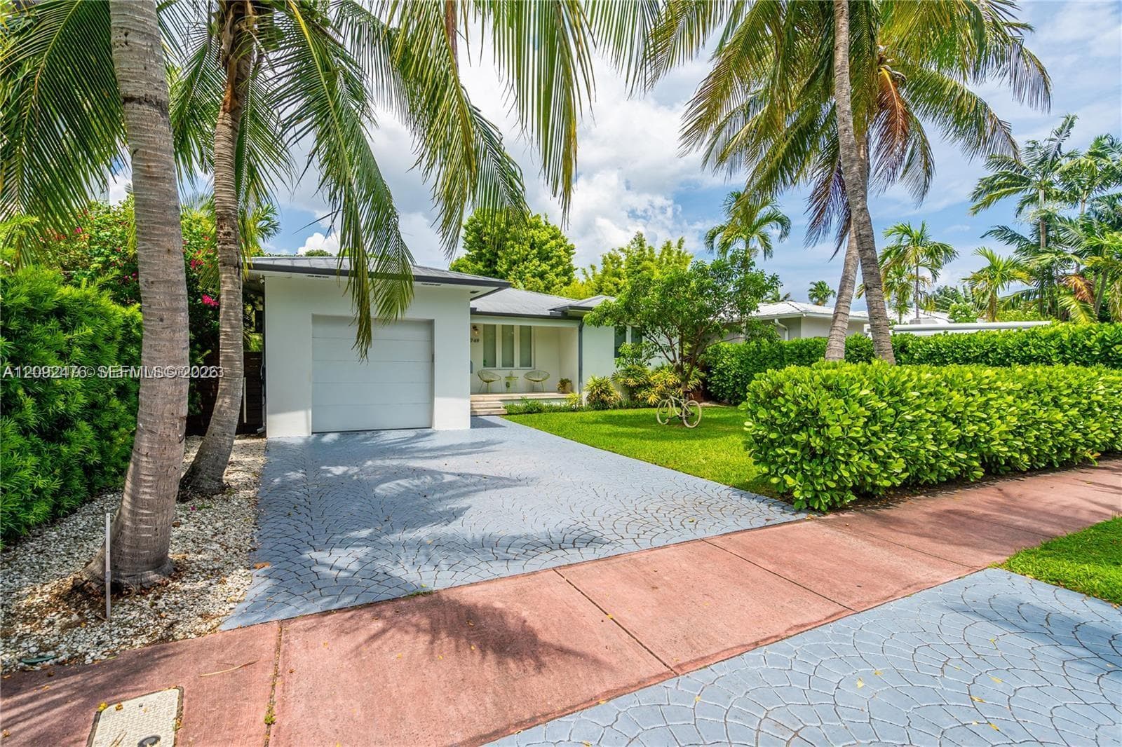 1749 Bay Dr #0 photo 2