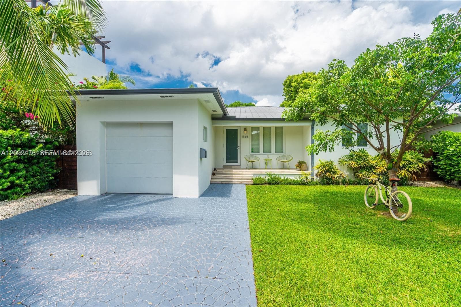 1749 Bay Dr #0 photo 1