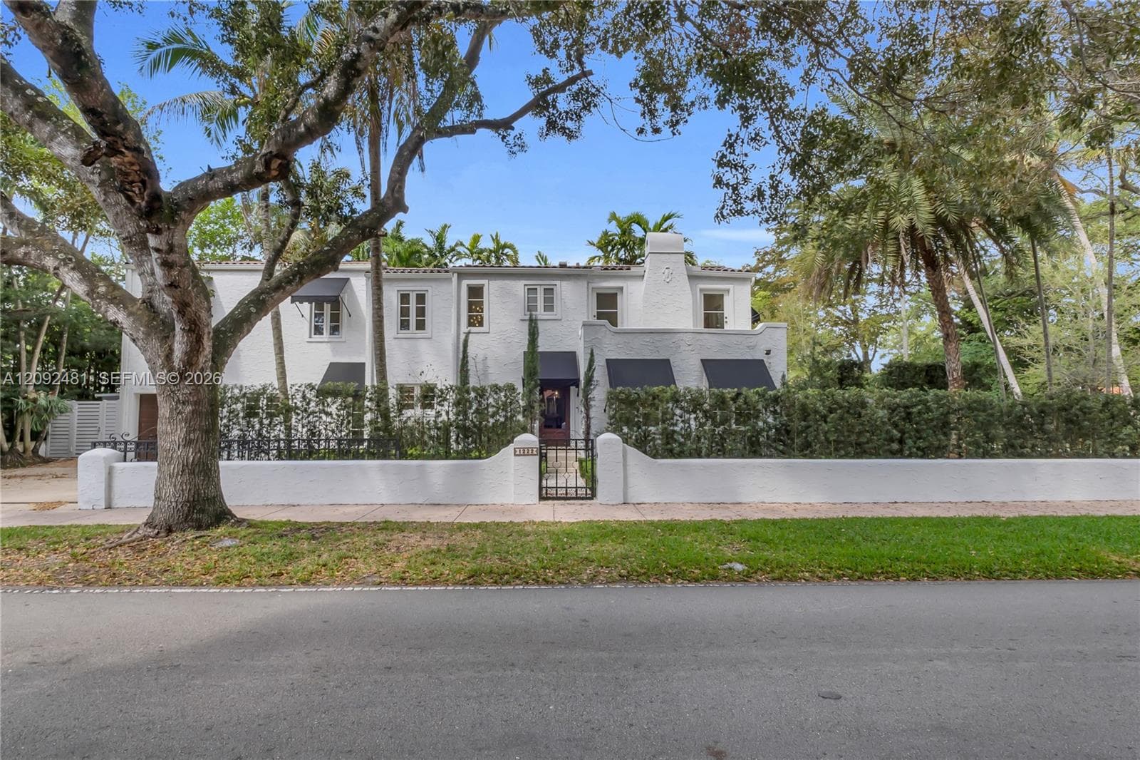 1222 Cortez St photo 1