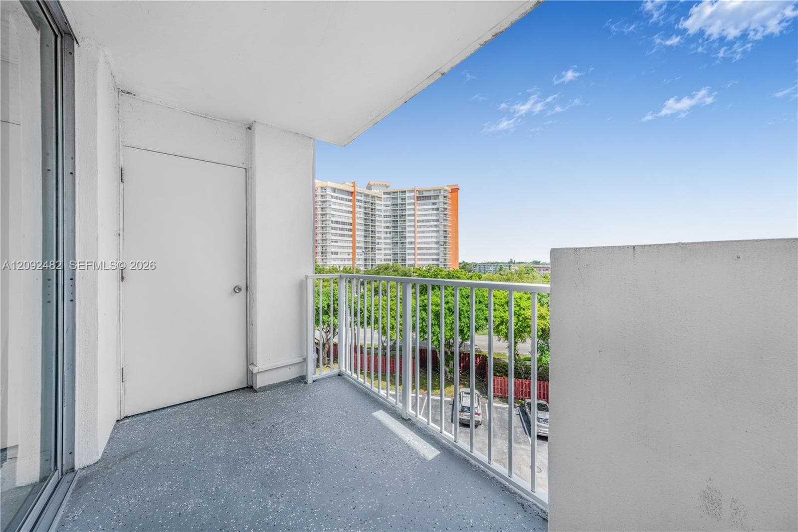 WILSHIRE CONDO · #512E in Miami - Photo 23