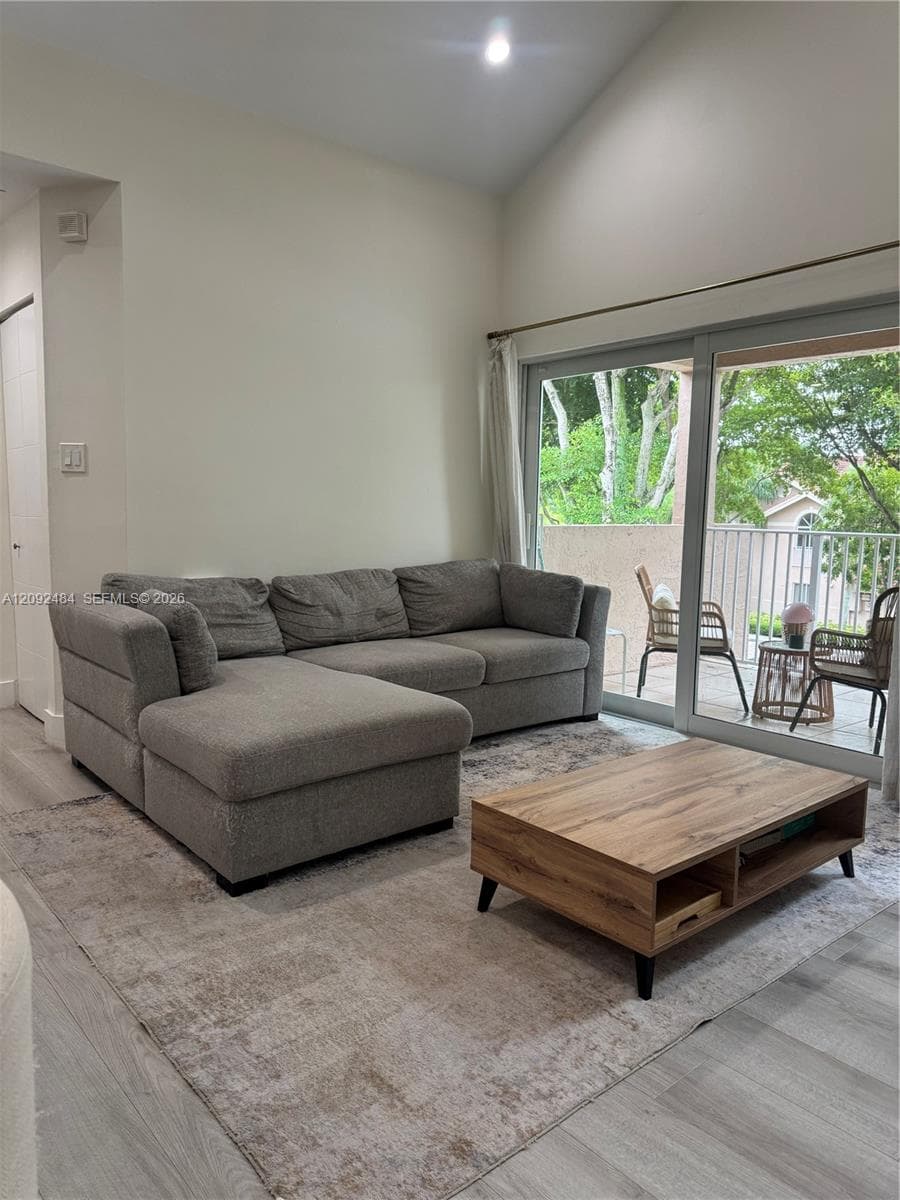 Royal Palm Place · #306 in Miami - Photo 3