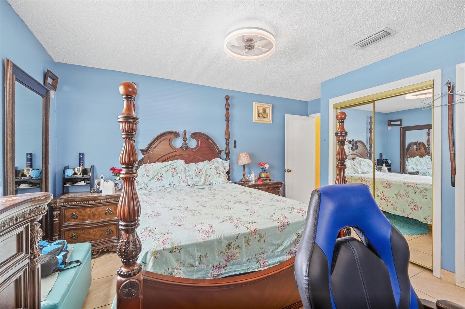 8-print-901_NW_48th_Place_00363