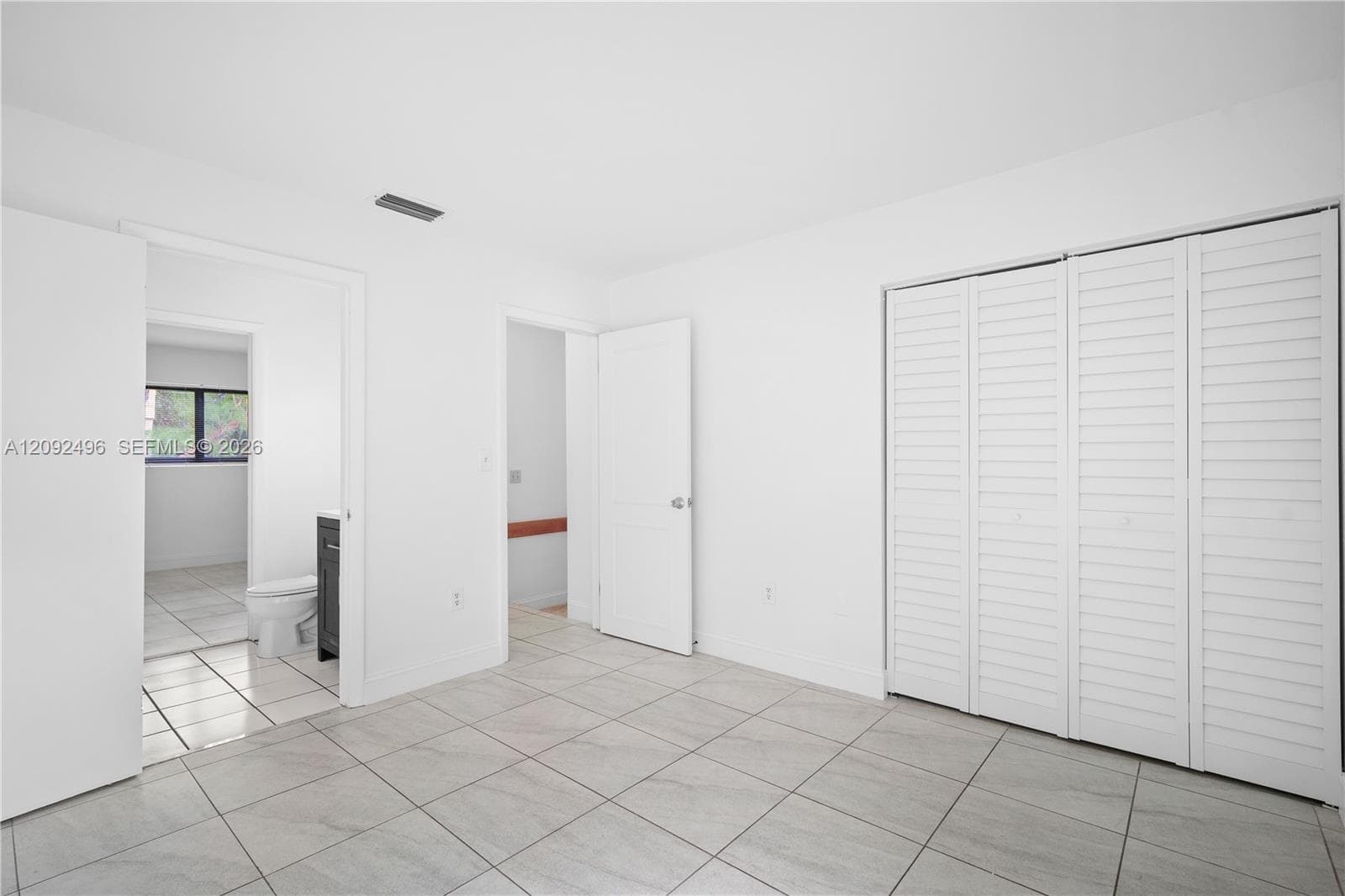 153 NE 141st St #A photo 18