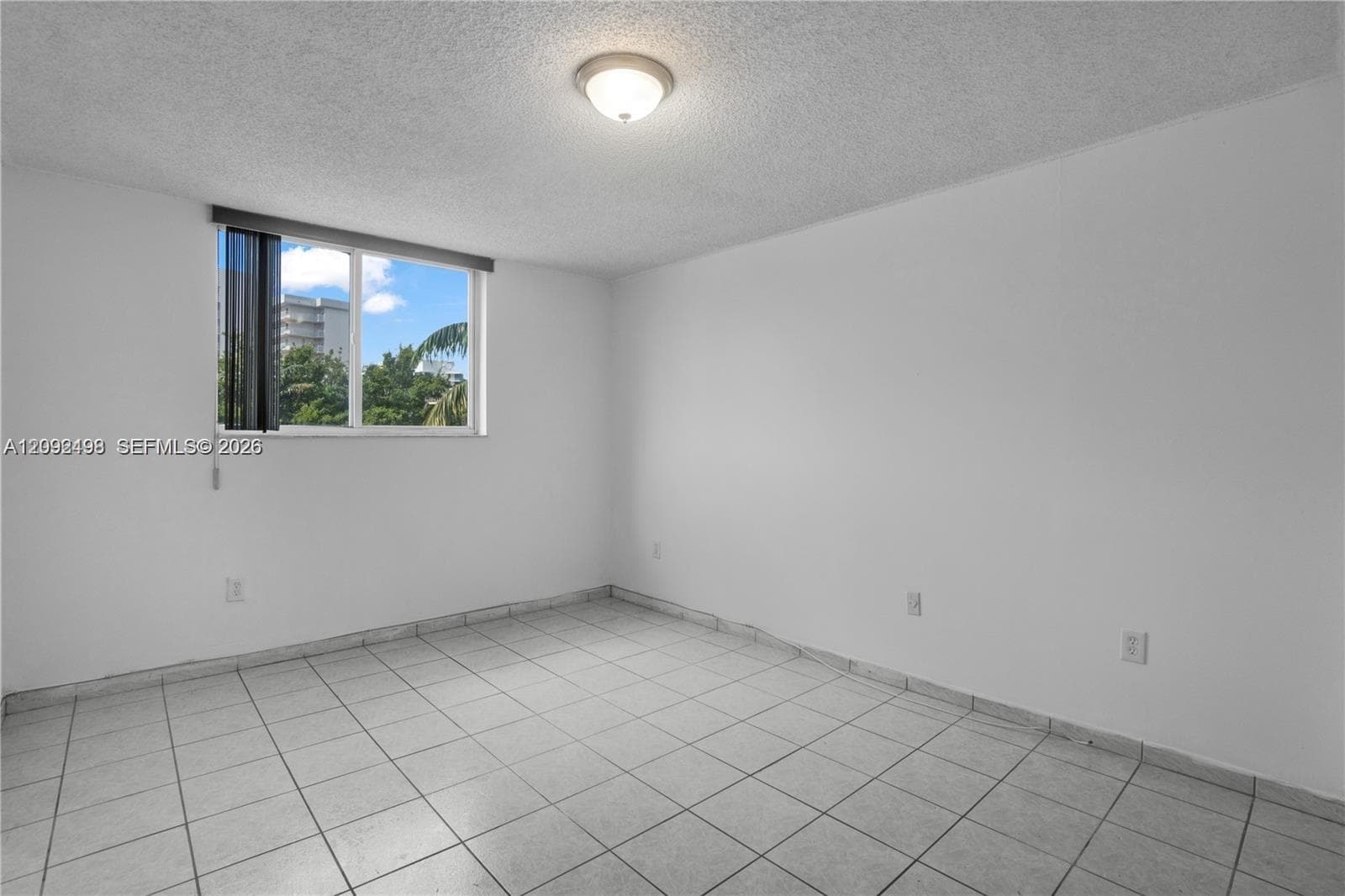 WEST BAY PLAZA CONDO · #408 in Miami Beach - Photo 12