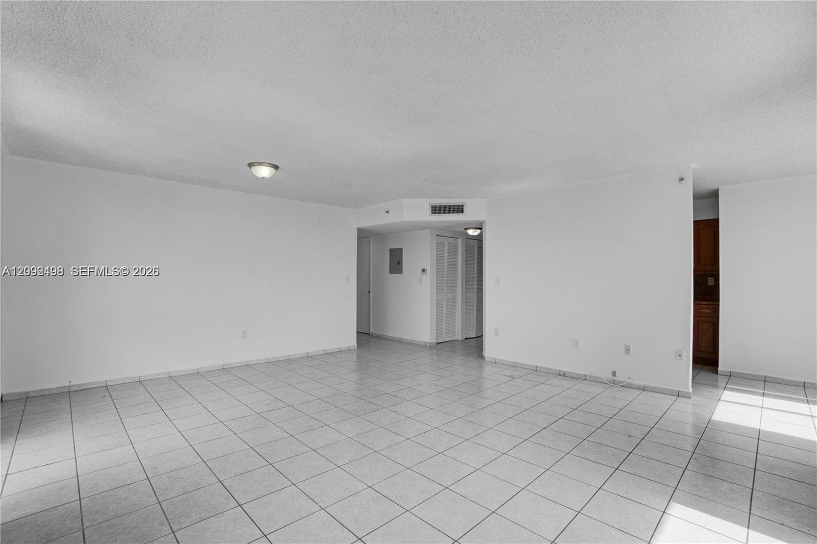WEST BAY PLAZA CONDO · #408 in Miami Beach - Photo 14
