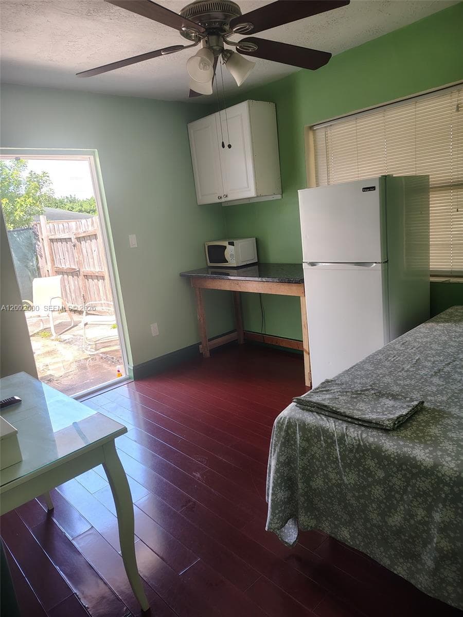 10980 SW 143rd Ter photo 24