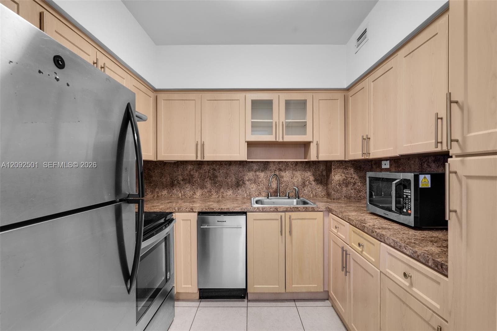 PARKVIEW POINT CONDO · #4G in Miami Beach - Photo 8
