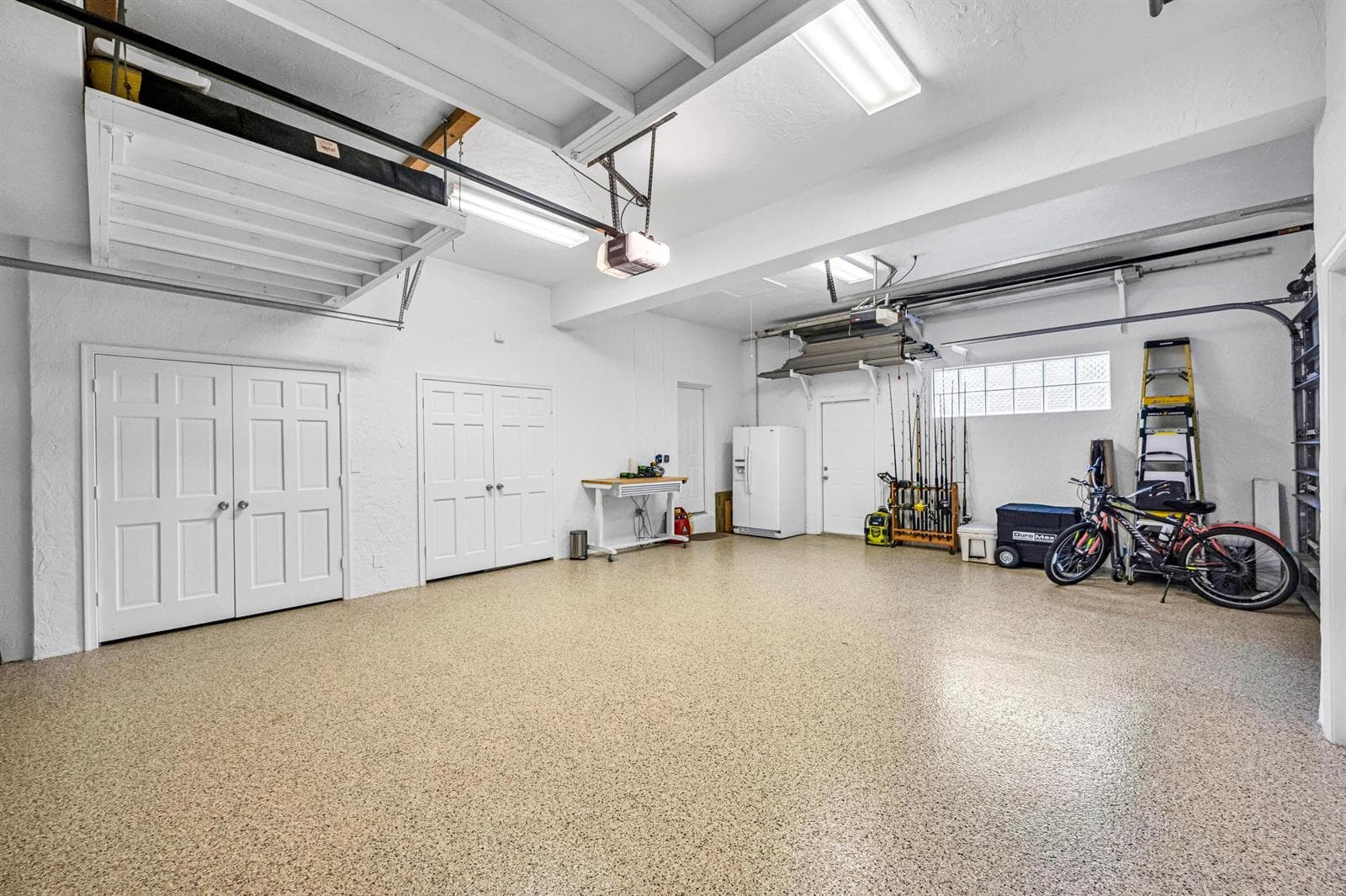 2507 BARCELONA DR-77