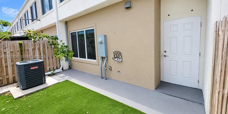 14004 SW 259th Way photo 2