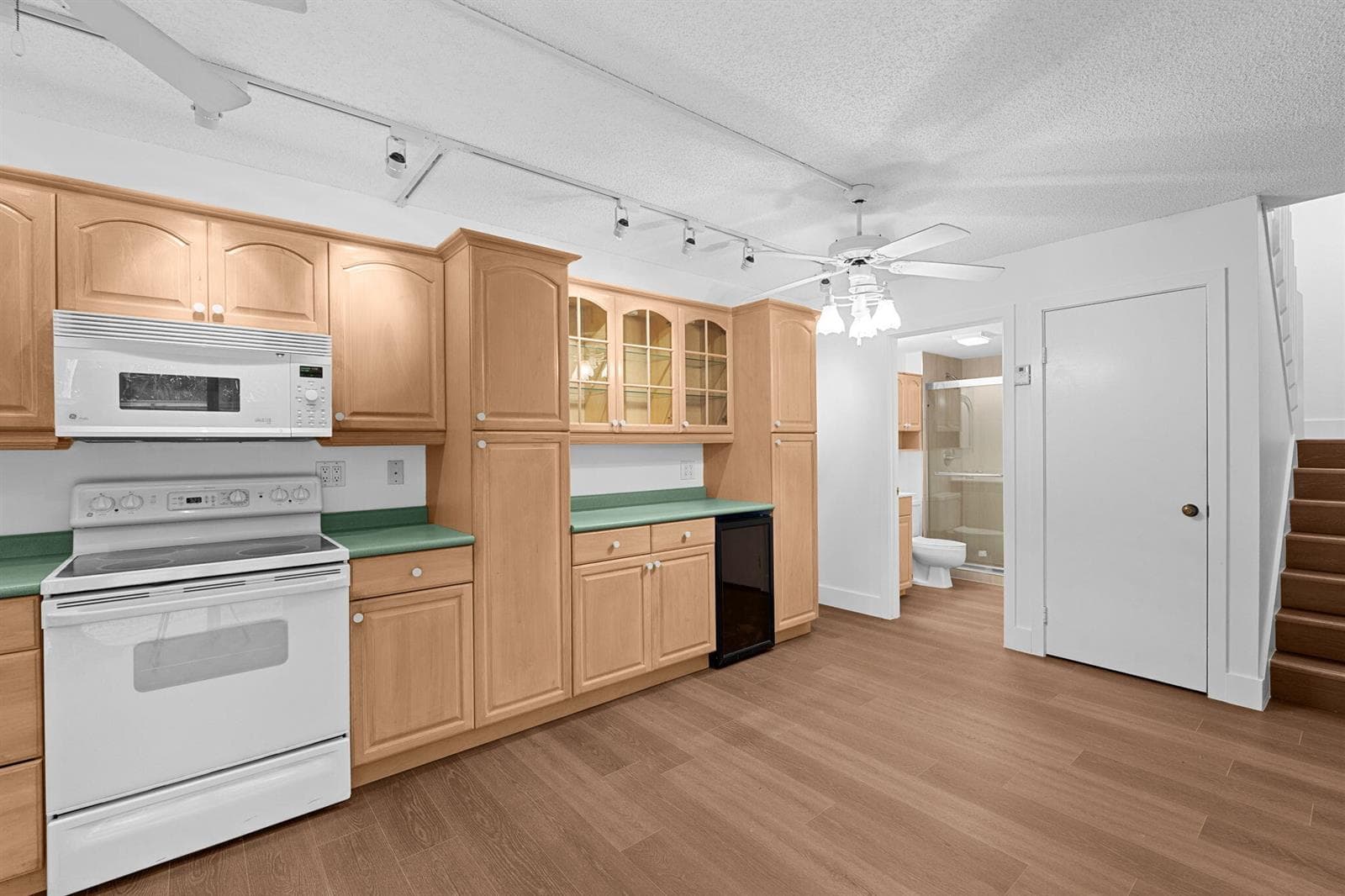 21-web-or-mls-A7408752