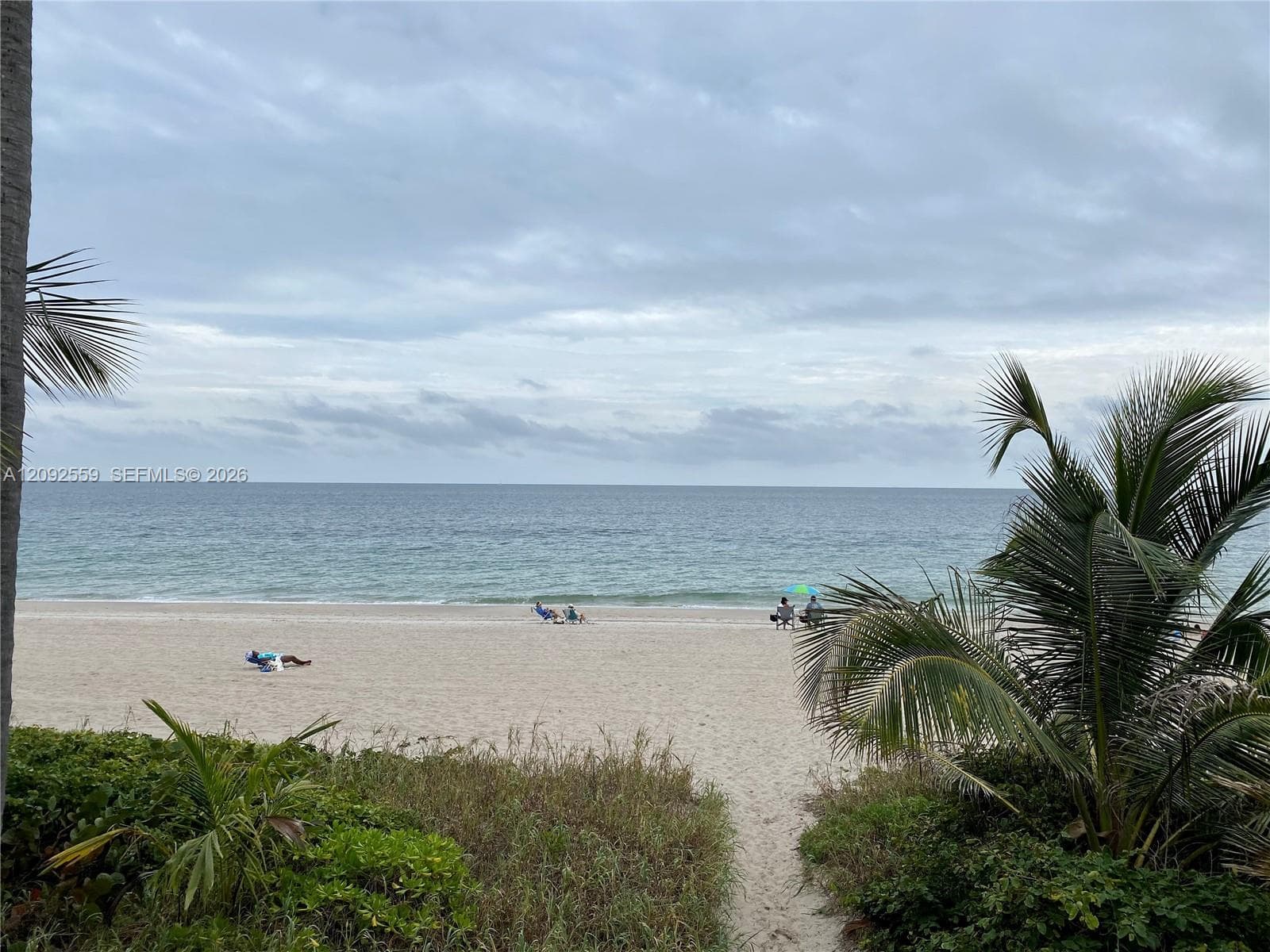 The International Studio · #105 in Lauderdale By The Sea - Photo 4