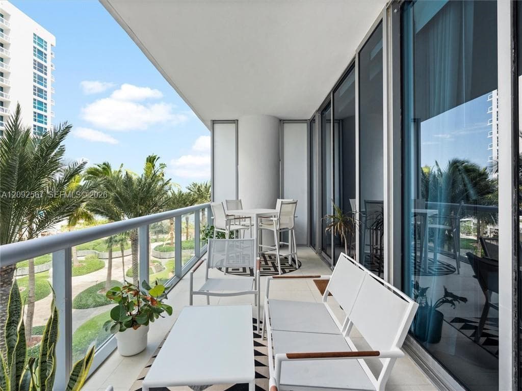Carillon Miami Beach · #301 in Miami Beach - Photo 13