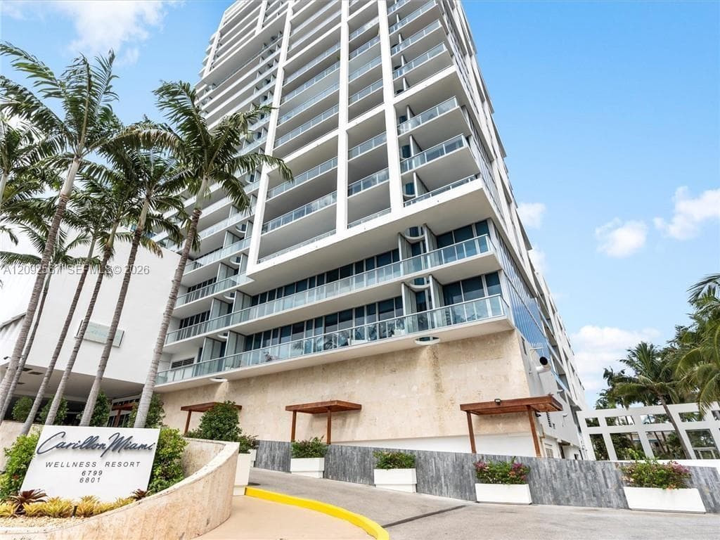 Carillon Miami Beach · #301 in Miami Beach - Photo 1