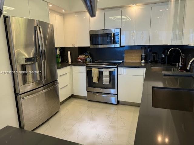 THE CARRIAGE HOUSE CONDO · #628 in Miami Beach - Photo 28
