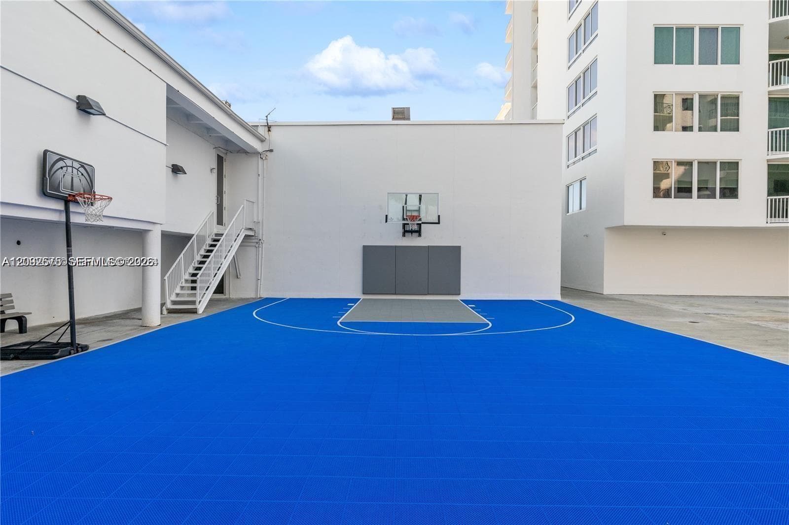 BASQUETBALL