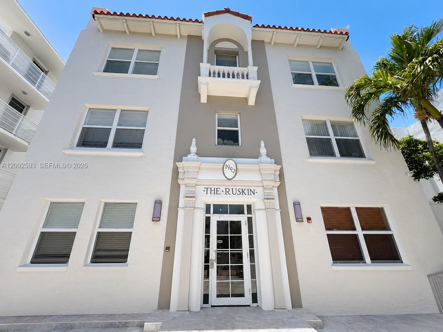 THE RUSKIN CONDO · #105 in Miami Beach - Photo 8