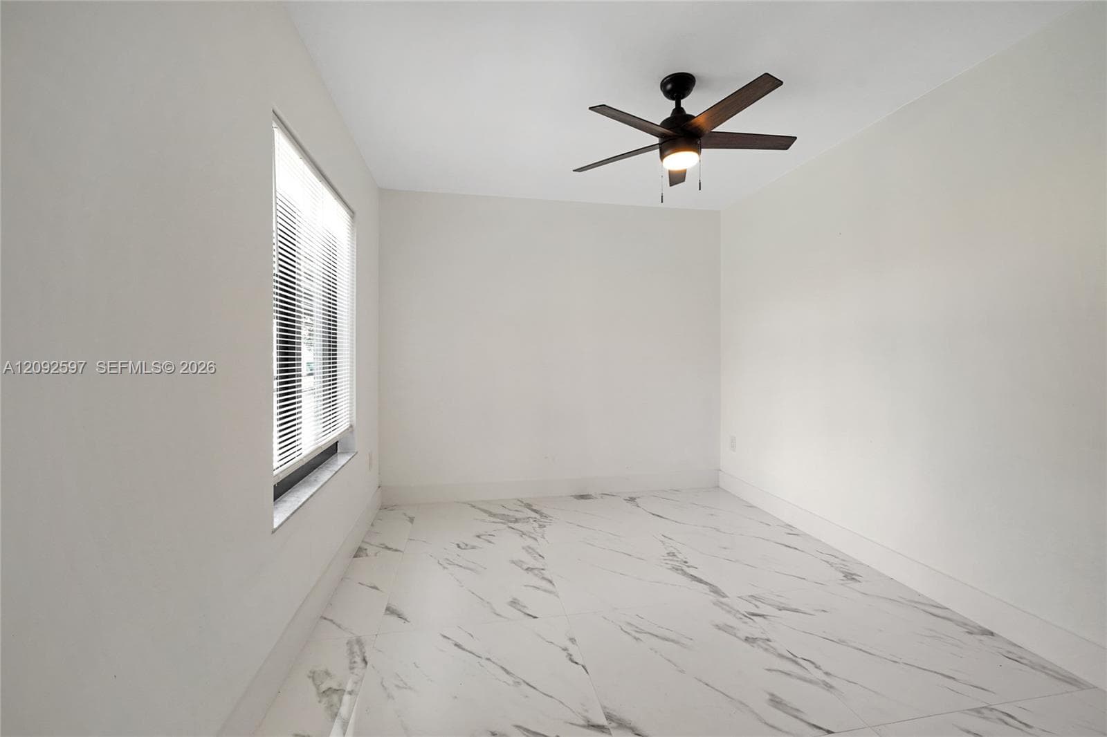 8745 NW 150th Ter photo 22