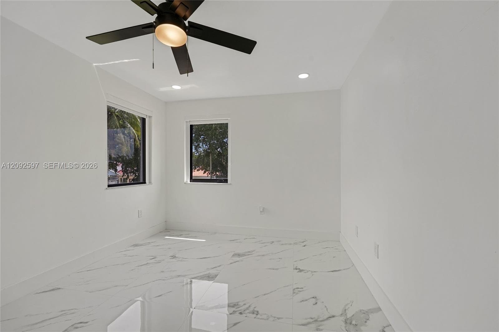 8745 NW 150th Ter photo 30