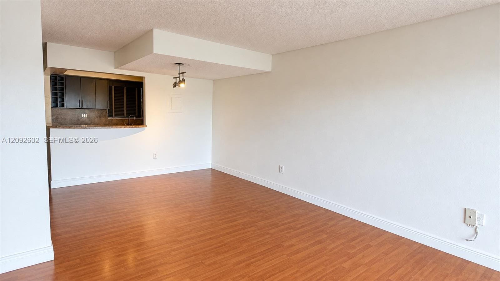 9375 Fontainebleau Blvd · #L-402 in Miami - Photo 5