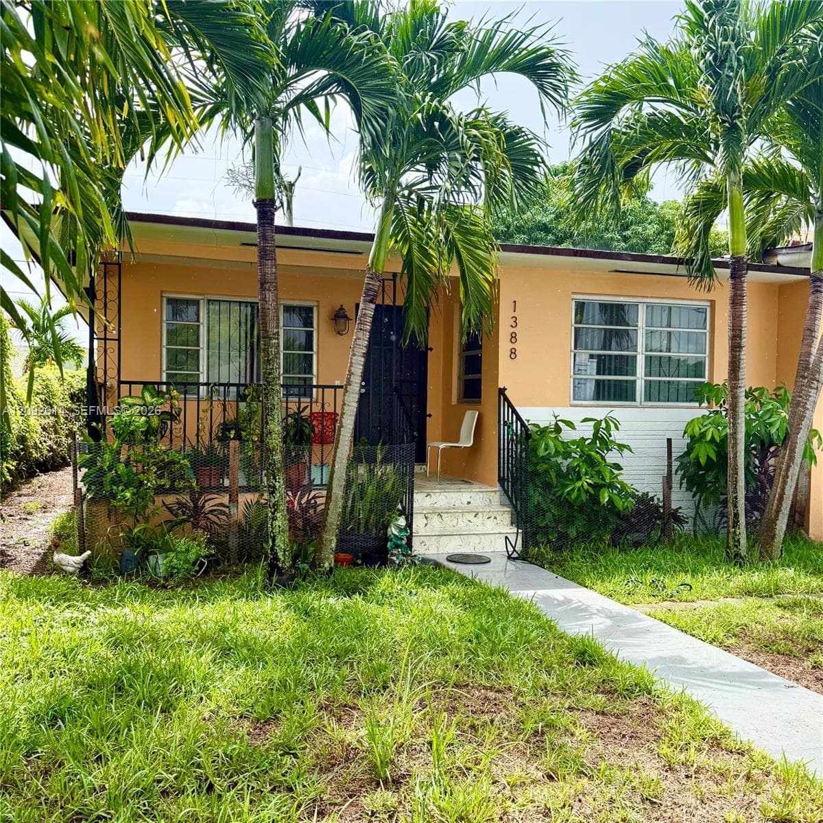 1388 NW 55 St photo 2
