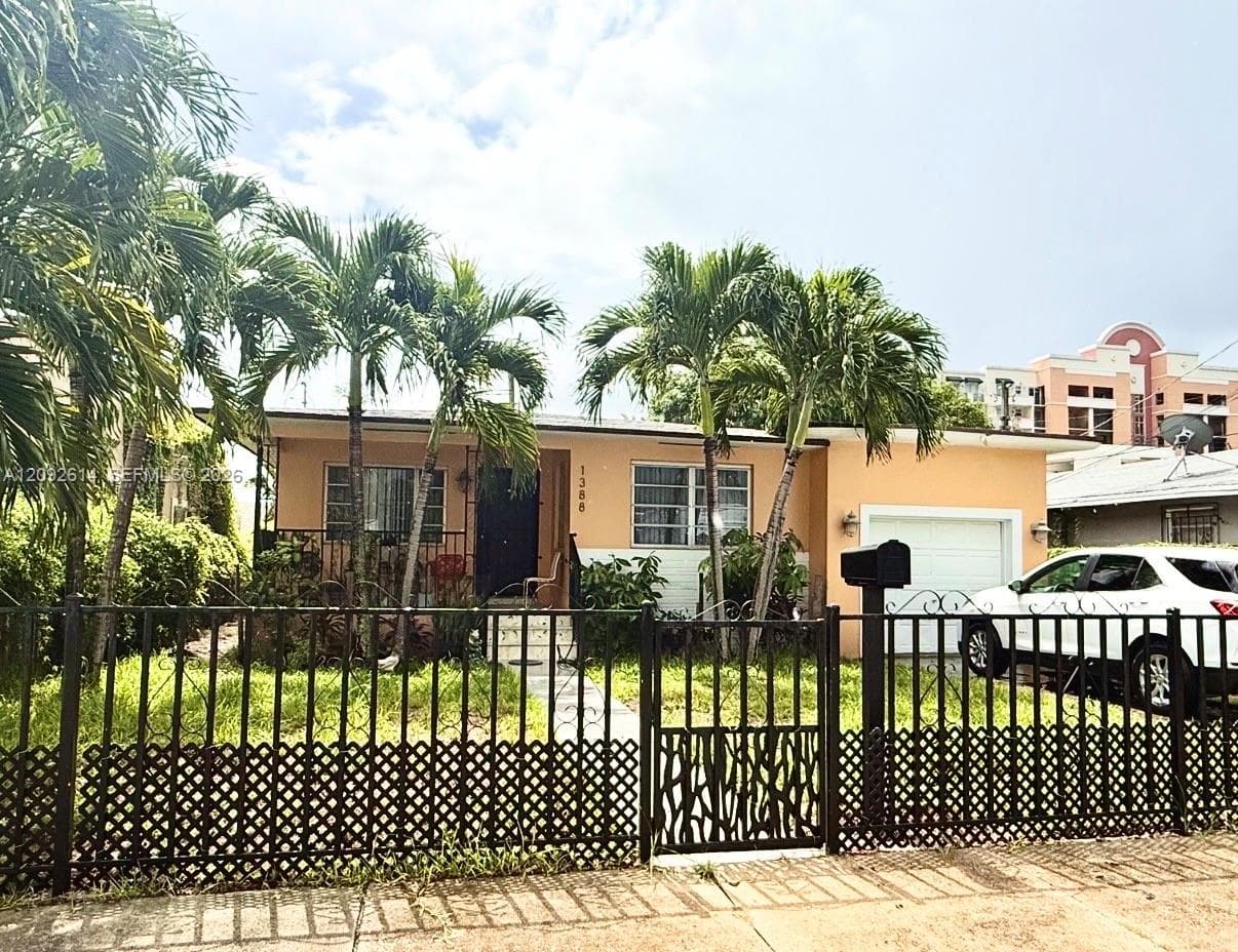 1388 NW 55 St photo 1