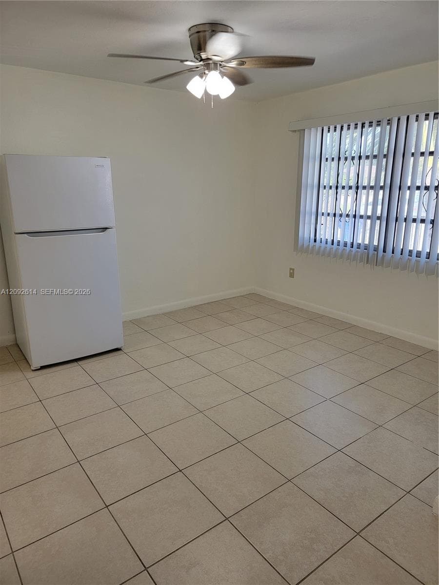 1388 NW 55 St photo 9