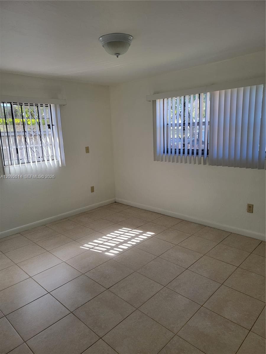 1388 NW 55 St photo 10