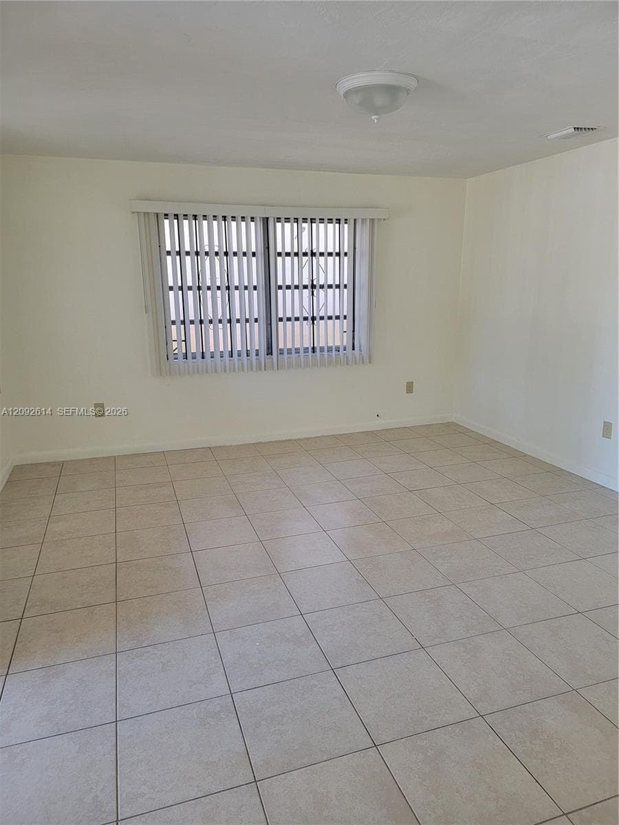 1388 NW 55 St photo 11
