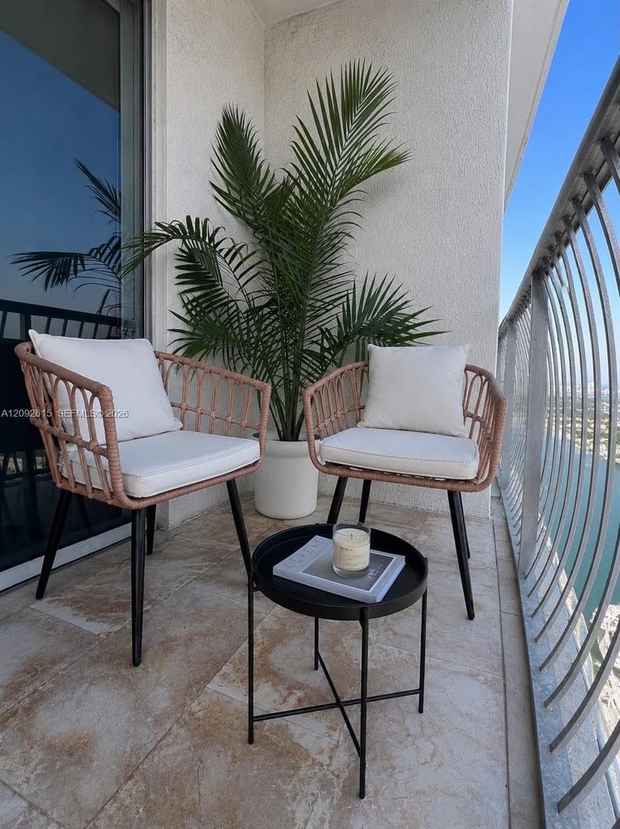 Opera Tower · #4608 in Miami - Photo 8