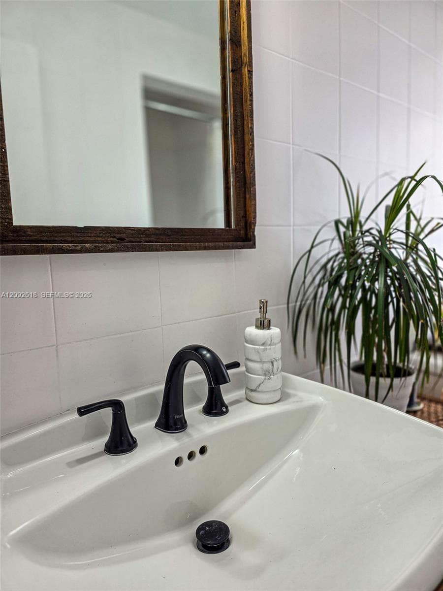 11624 SW 135th Pl photo 18