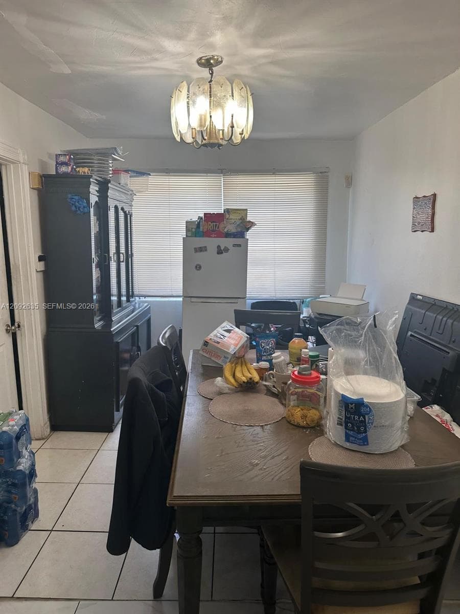 3425 NW 14th Ave photo 5