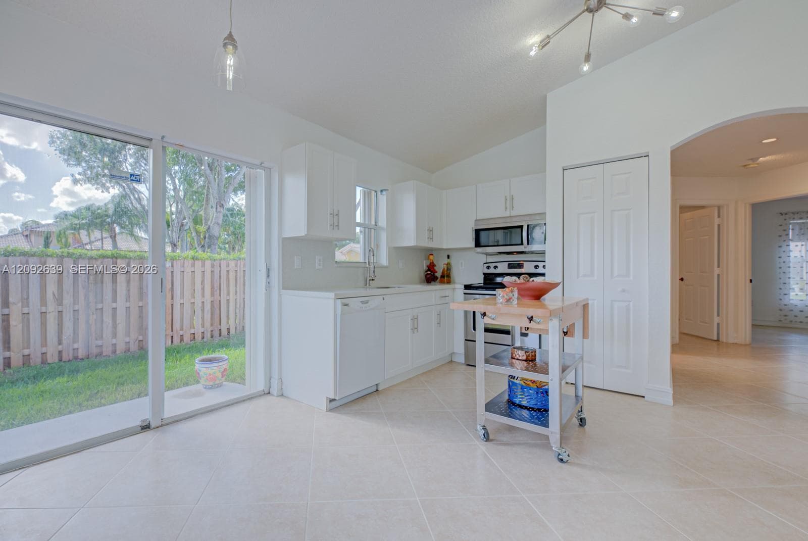 14133 SW 154th Pl #. photo 5