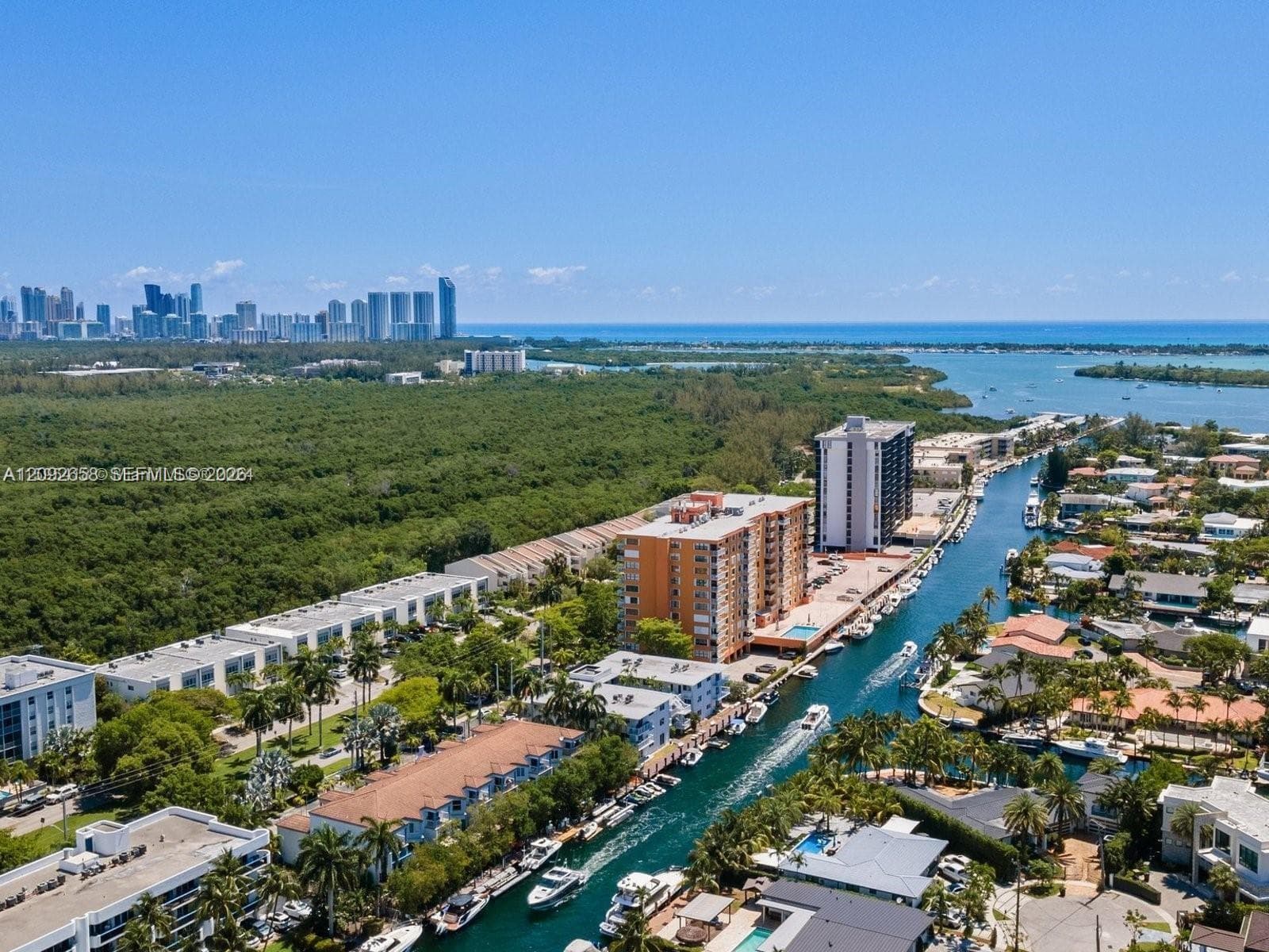 KEYSTONE GARDENS CONDO · #201 in North Miami - Photo 27