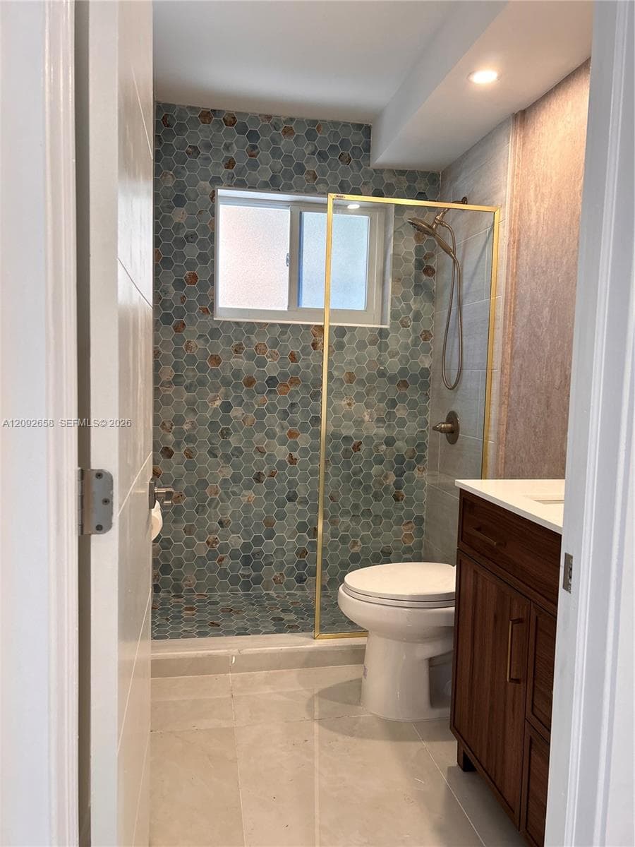 KEYSTONE GARDENS CONDO · #201 in North Miami - Photo 19