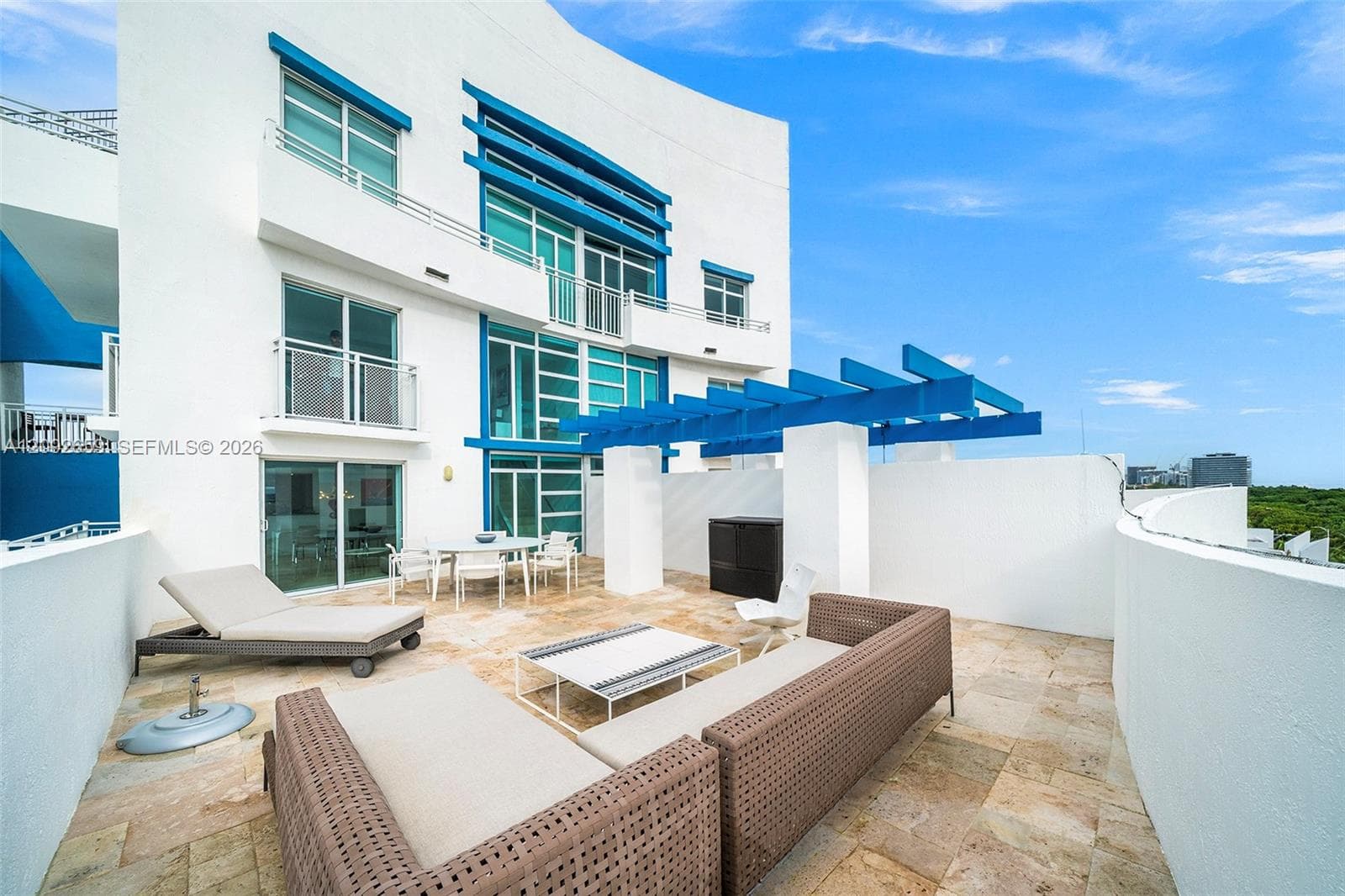 Ocean Blue · #1012 in Miami Beach - Photo 2